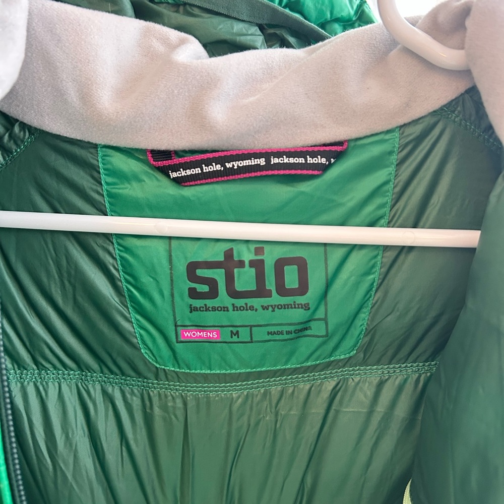 Stio Green Puffer Jacket - Picture 2 of 3